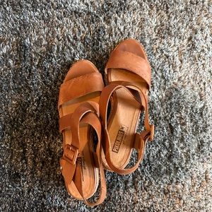 Pikolinos summer sandals